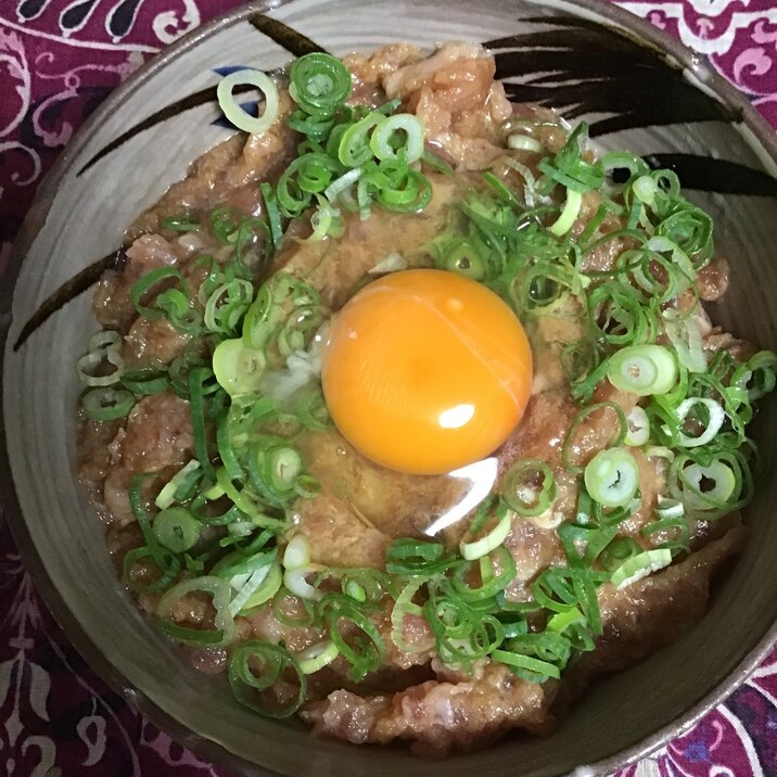 マグロたたき丼